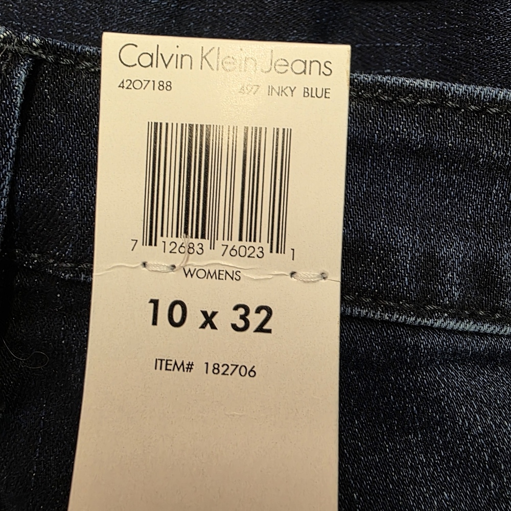 Calvin Klein Women's Dark Blue Jeans NWT - Picture 3 of 5